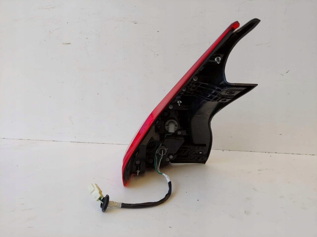 фото №3, Mitsubishi eclipse cross лампа правый задняя оригинал