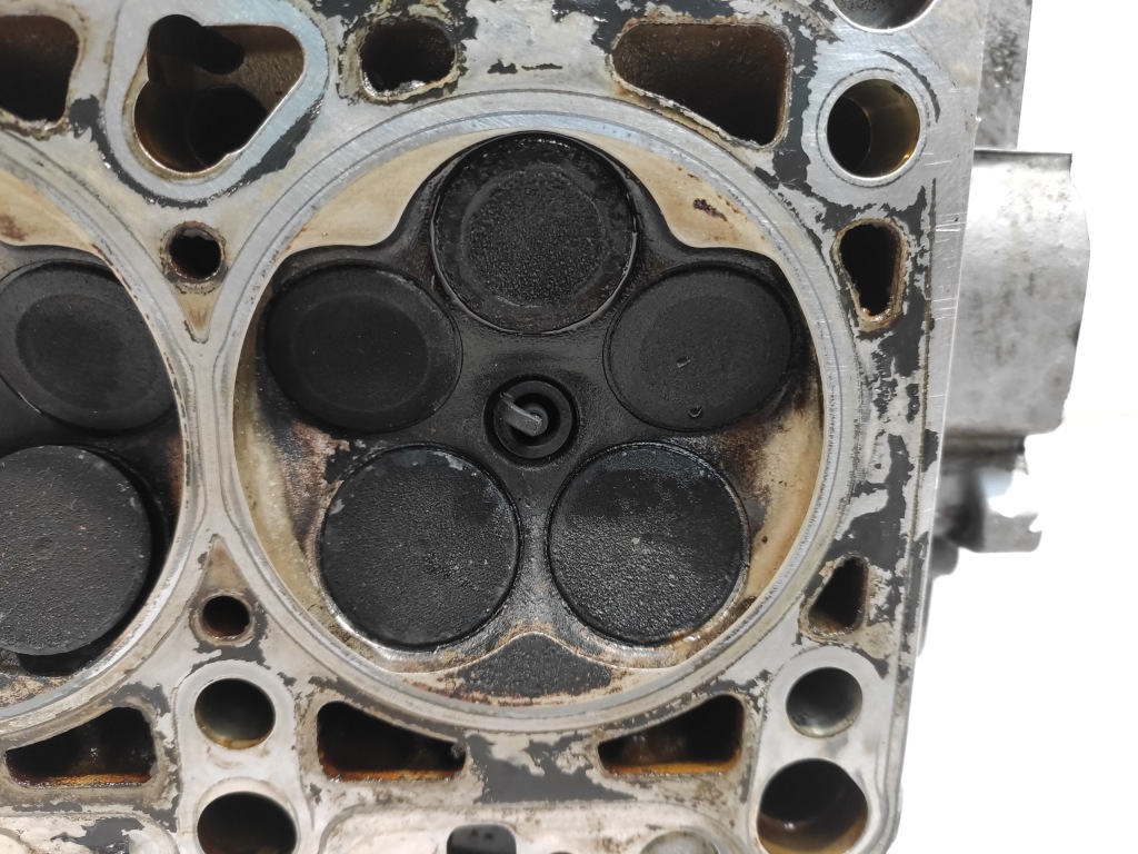 Головка цилиндров audi vw skoda seat 1.8 t 20v aeb agu Доставка