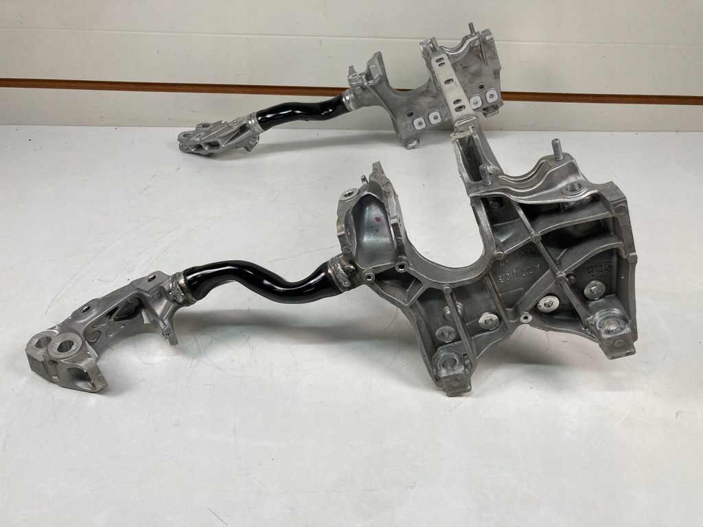 фото №15, Подрамник подрамник передние audi q7 q8 cayenne touareg bentayga