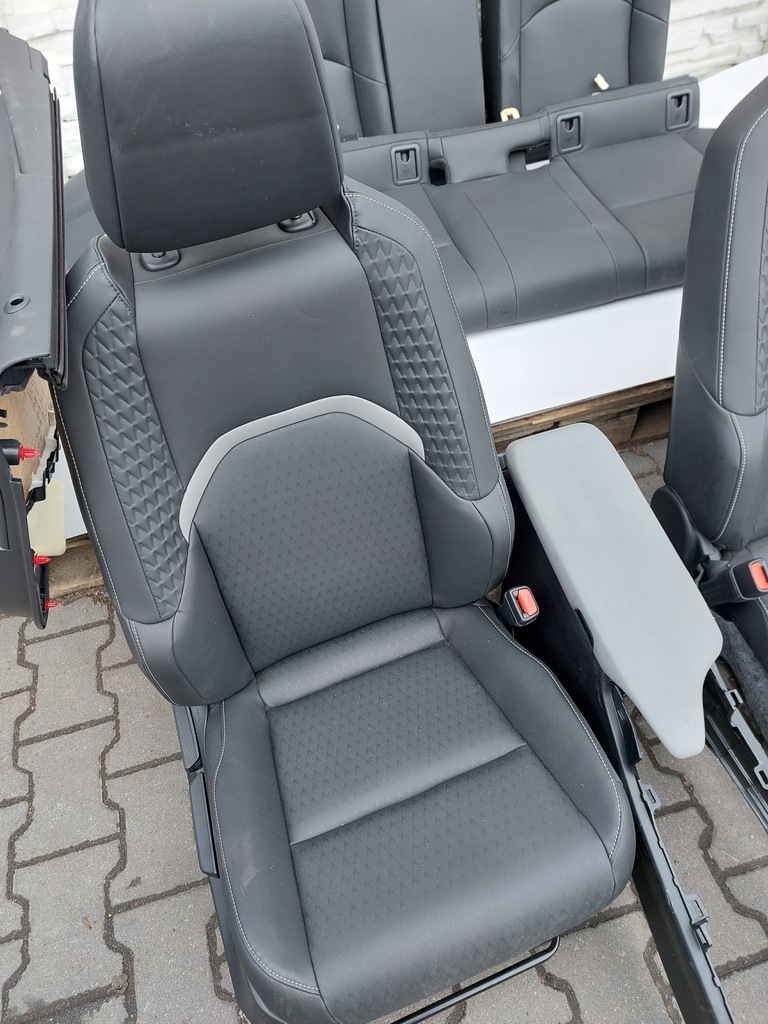 фото №5, Lexus ux 250 сидіння комплект шкіра оббивка