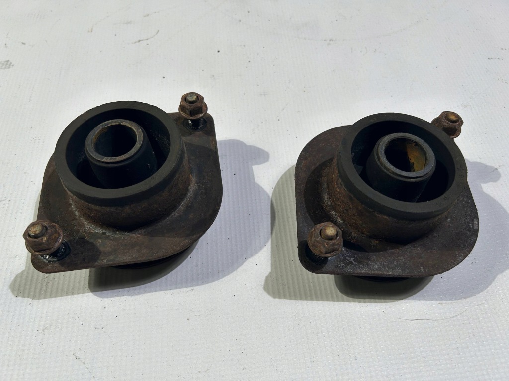 Подушка кронштейн кабины dodge ram 1500 2009-2018 Недорого