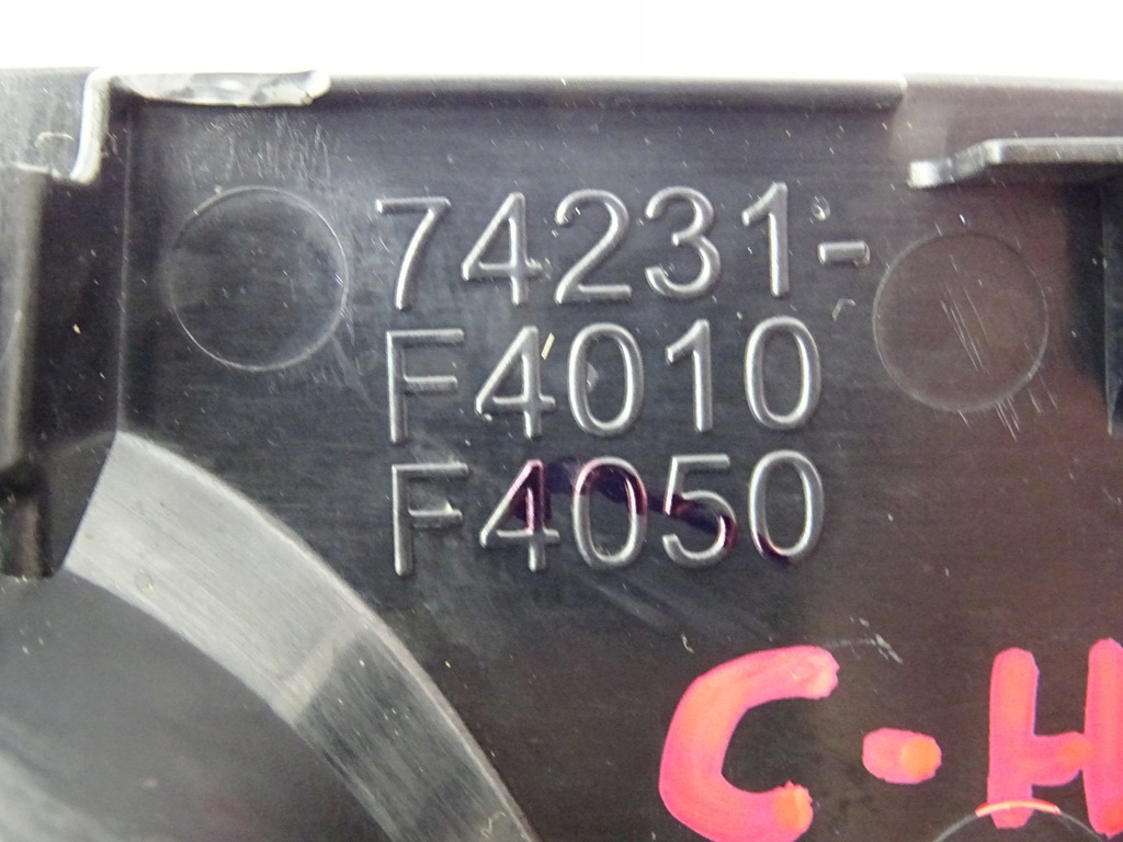 фото №10, Toyota chr c-hr переключатель стекло правый перед 74231-f4010