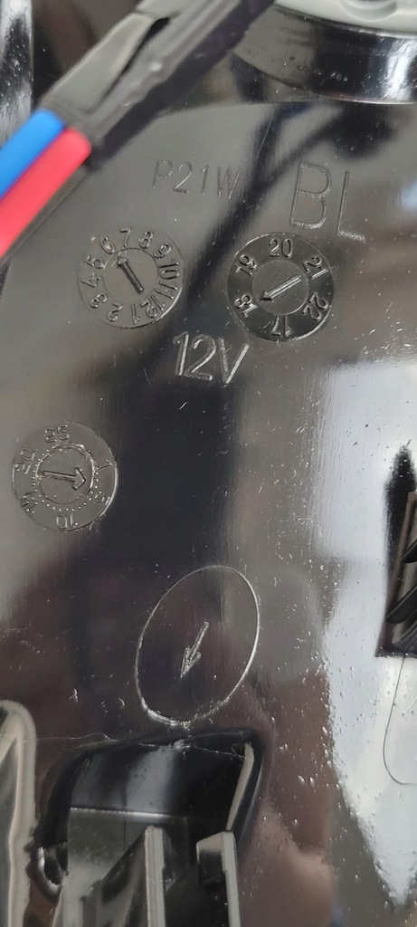 фото №13, Лампа левая задняя led toyota aygo ii lift 2018- koito 0h-29