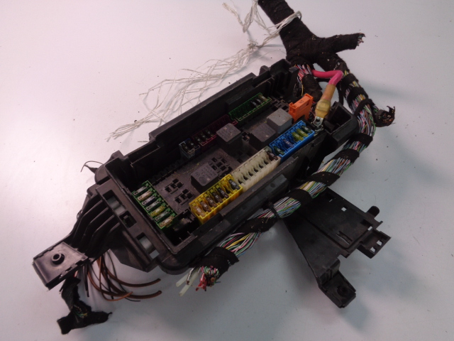 фото №3, Коробка предохранителей mercedes ml w166 2011-2018