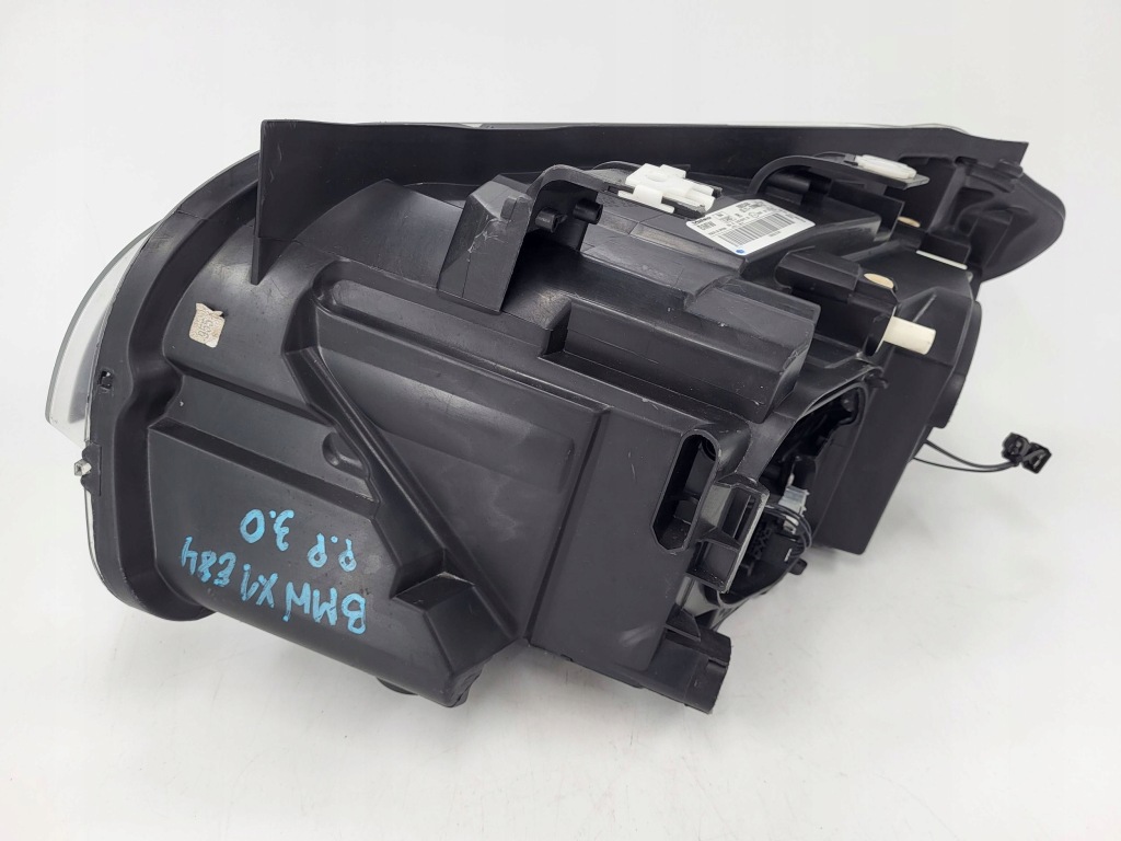 Купить Лампа фара перед сторона правая bmw x1 e84 89093494