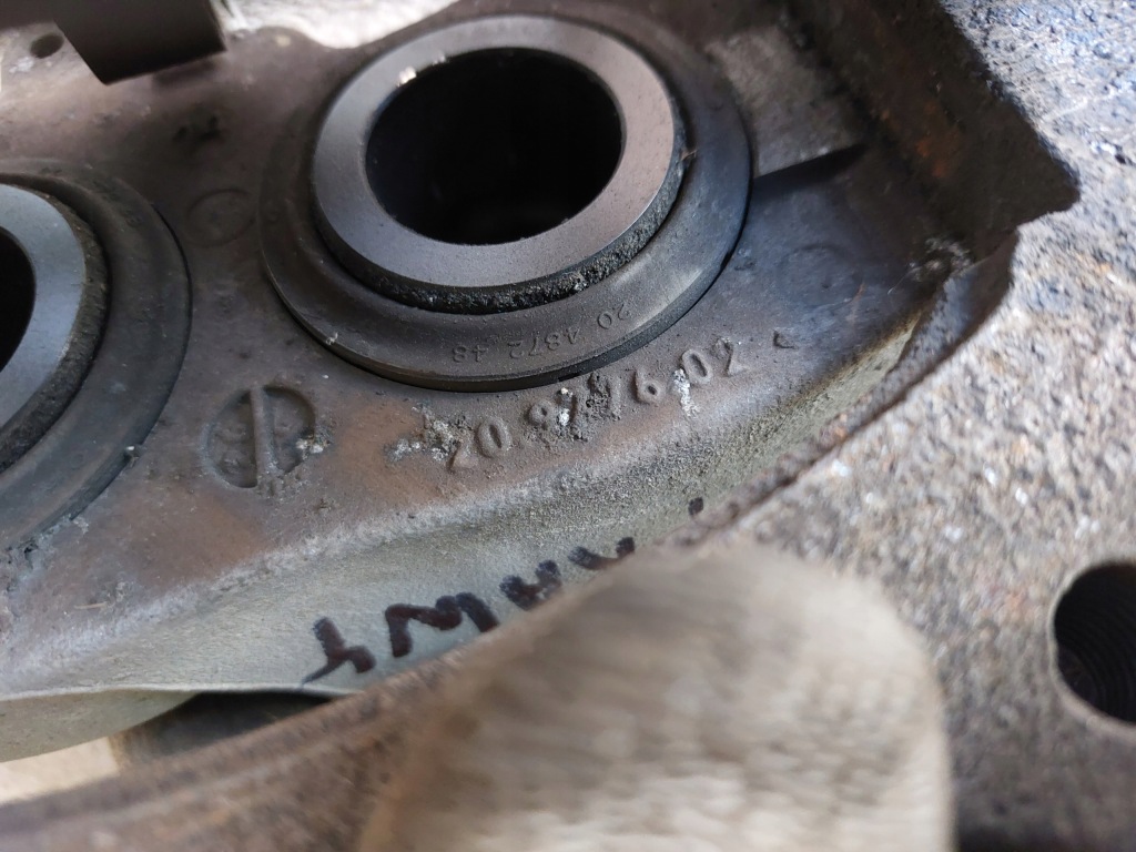 фото №8, Супорт гальмівний правий лівий перед mercedes w212 15r brembo 344 mm