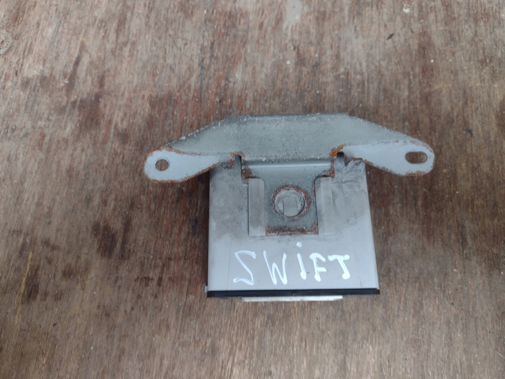 фото №1, Модуль выравнивание лампа suzuki swift mk8 '20