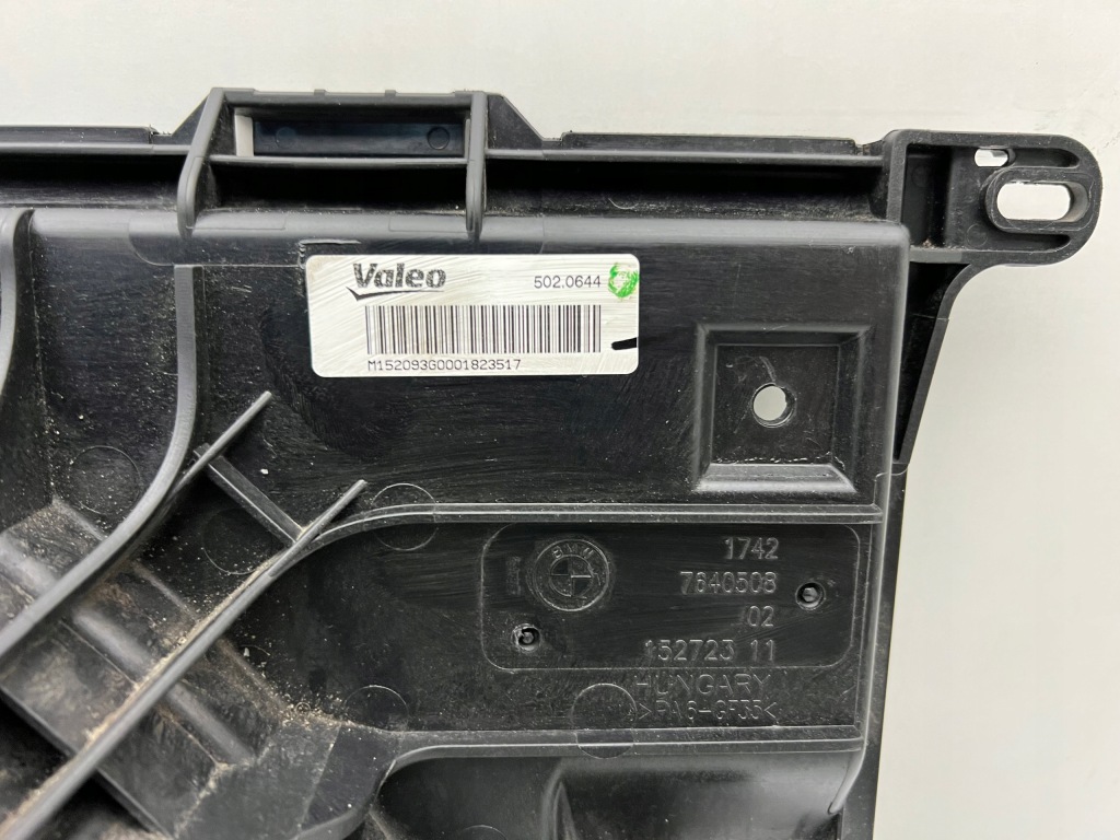 Радіатор води кондиціонер вентилятор ремінь bmw f20 2.0d Оригінал