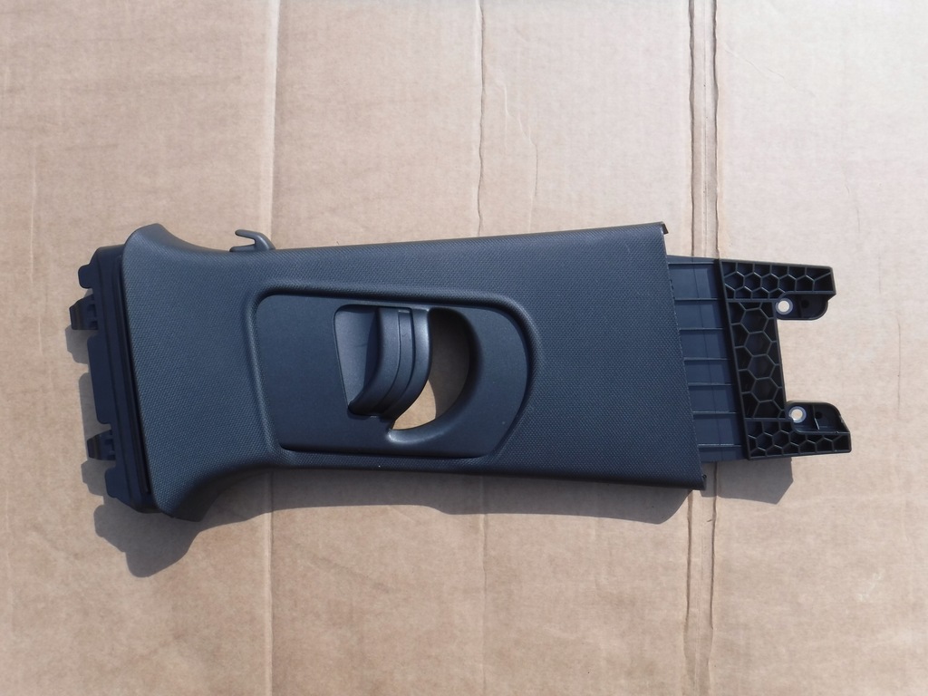 фото №1, Захист стійка права audi a1 4 двері 8x4867244