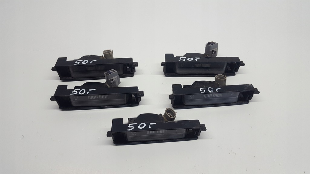 фото №1, Toyota iq 2008-2015 лампа бампера задняя освещение номерного знака