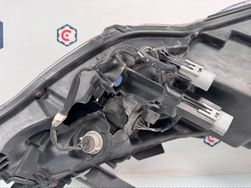 Фара ліва перед toyota corolla e16 рестайлінг  full led Доставка