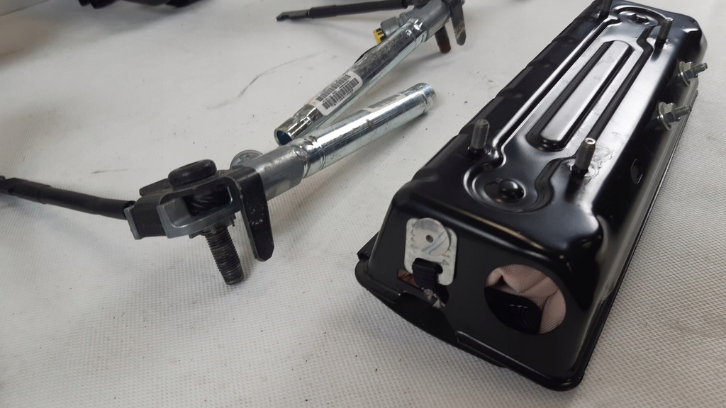 фото №13, Jeep cherokee kl набор подушка безопасности p68157340af, p68156074ae, p1vr14dx9ag