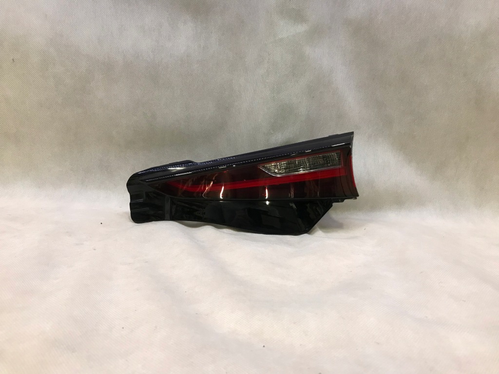 Купити Mazda cx-30 cx30 фара задня правий внутрішня led європа