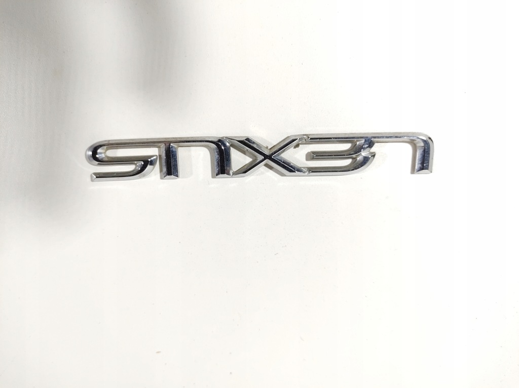 фото №6, Lexus is300h 13r емблема