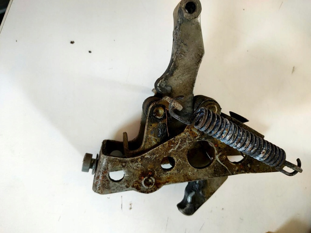 Купить Ограничитель дверь mercedes 107