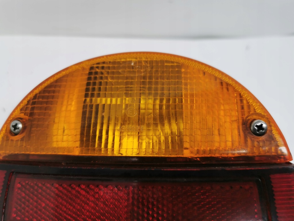 Лампа задняя правая опора słonia volkswagen garbus 43383r3 all/10 Киев