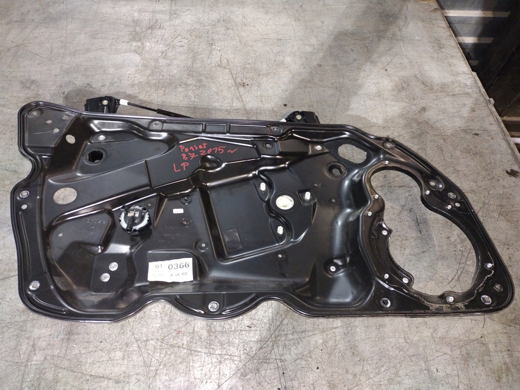 фото №1, Механізм скло лівий перед vw passat b7