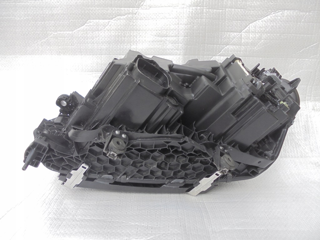 Купить Full led bmw правый фара правый  bmw g05 x5 g06 x6 рестайлинг  lci fl 5a8e106-01 европа