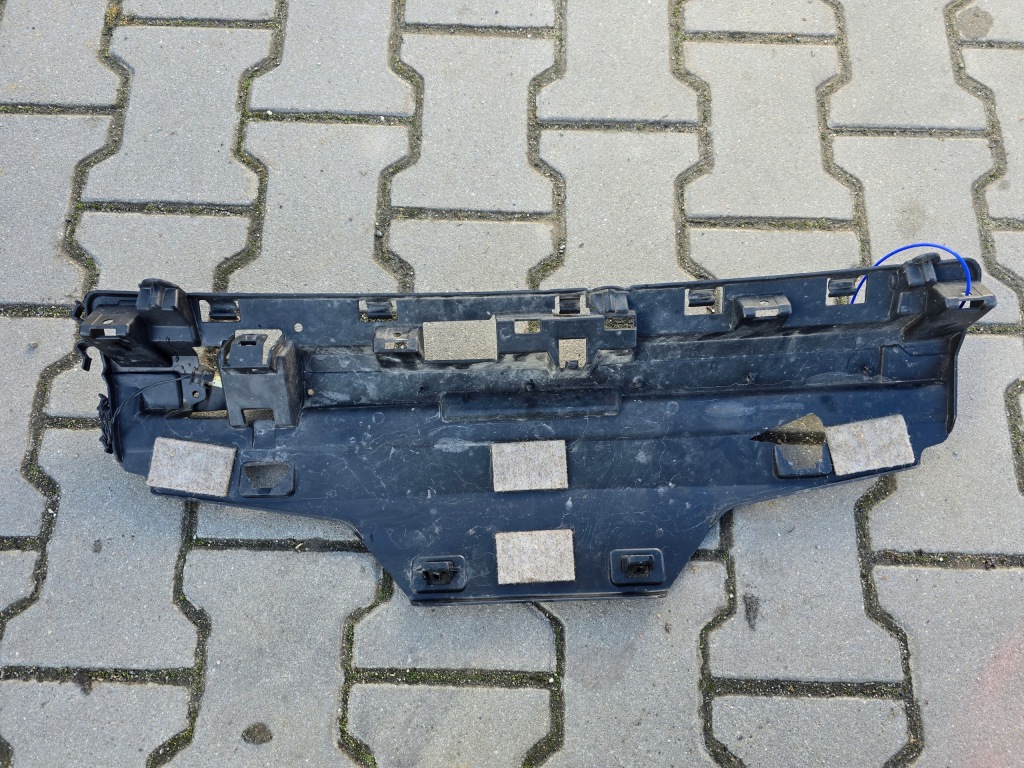 фото №8, Направляющая кронштейн кронштейн бампера задняя bmw 3 f30 f31 7391042 7256921