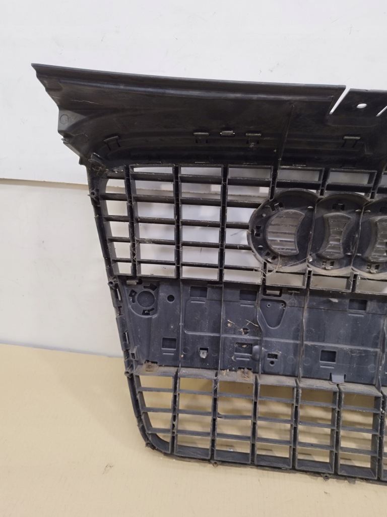 Решётка радиатора решётка радиатора бампер перед audi a4 b7 s-line lata 2005-2008 8e0853651m Оригинал