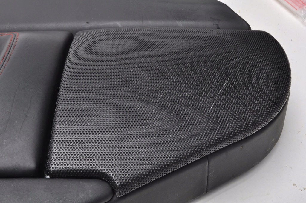 фото №13, Ferrari california 4.3 обшивка дверь 3720129002 069785900