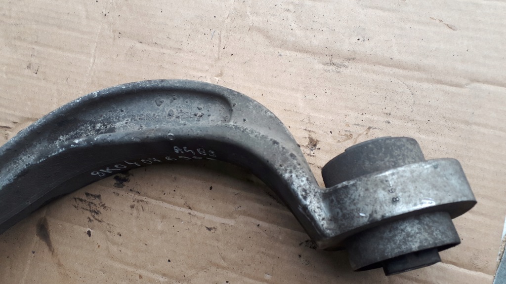 фото №12, A4 b8 рычаг левый перед 8k0407695f 2.7 3.0 tdi a5