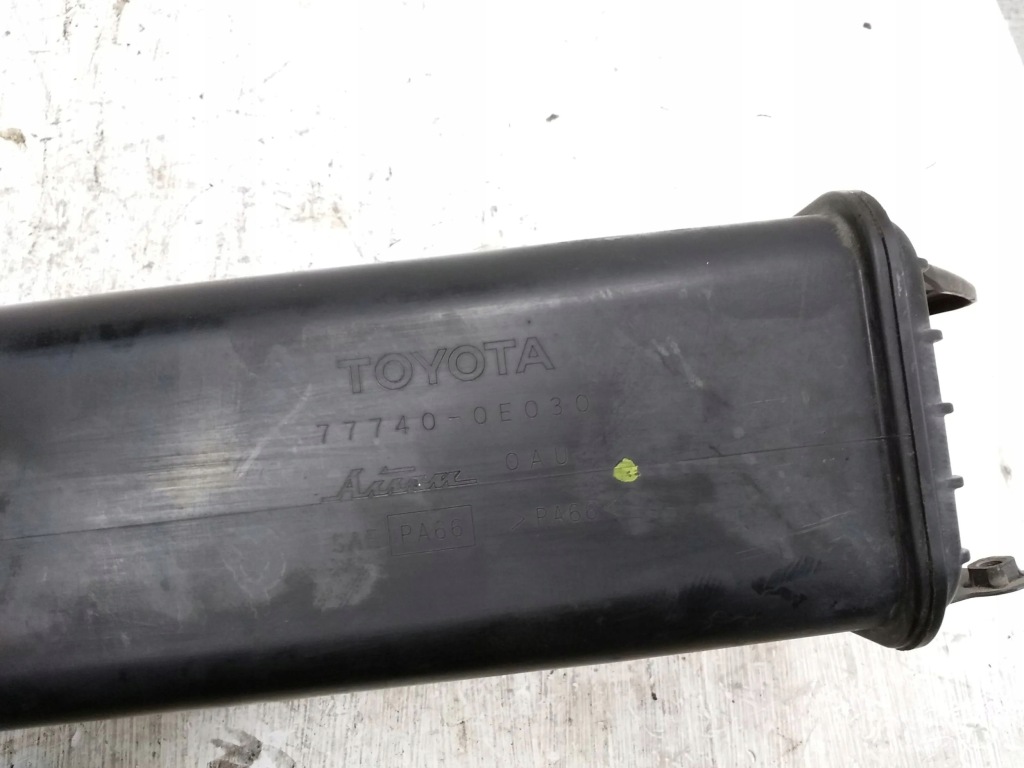 Lexus rx iii 2010 фільтр вугільний Зі Шроту