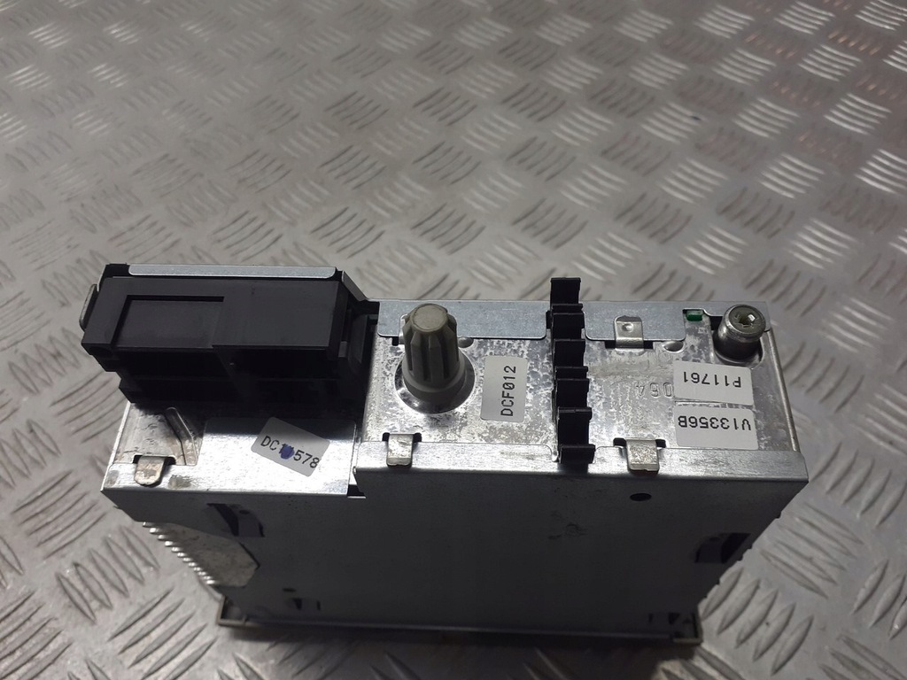 фото №3, Радио заводской cd renault scenic ii 2.0 8200562687