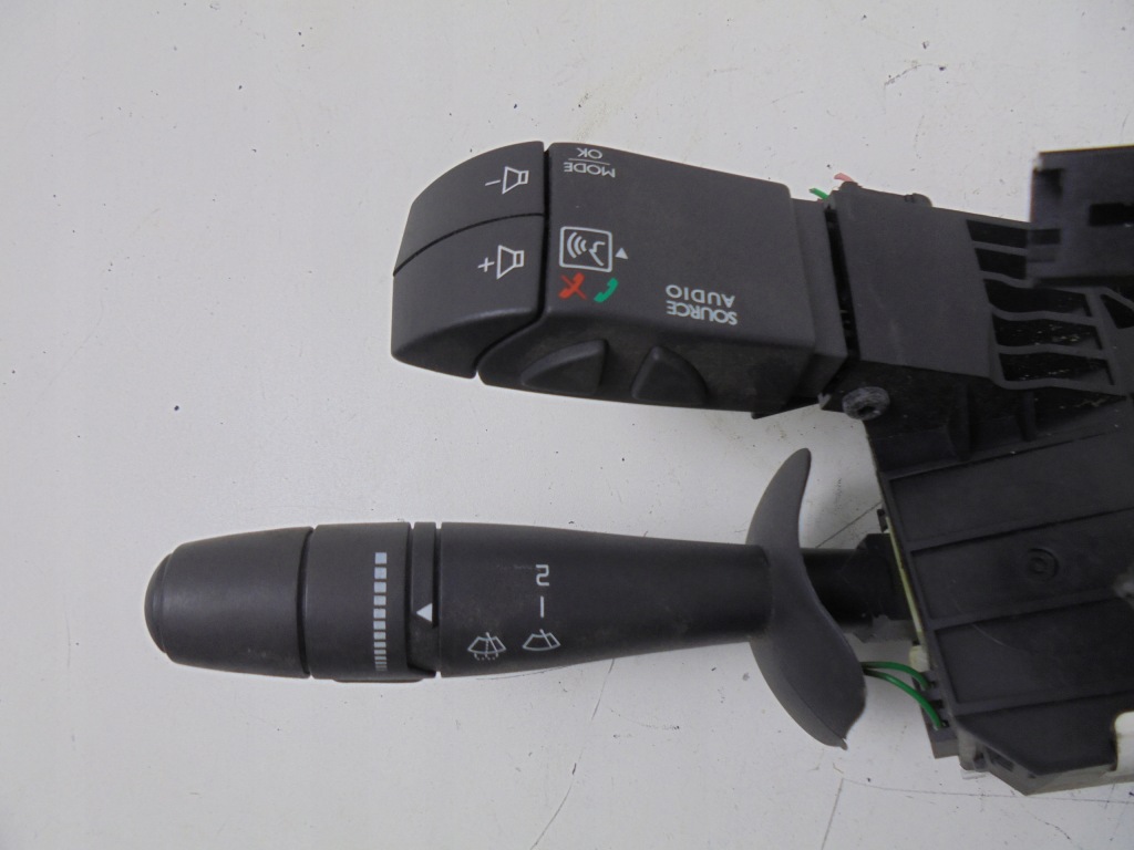 фото №2, Переключатель комбинированный 255675565r renault wind