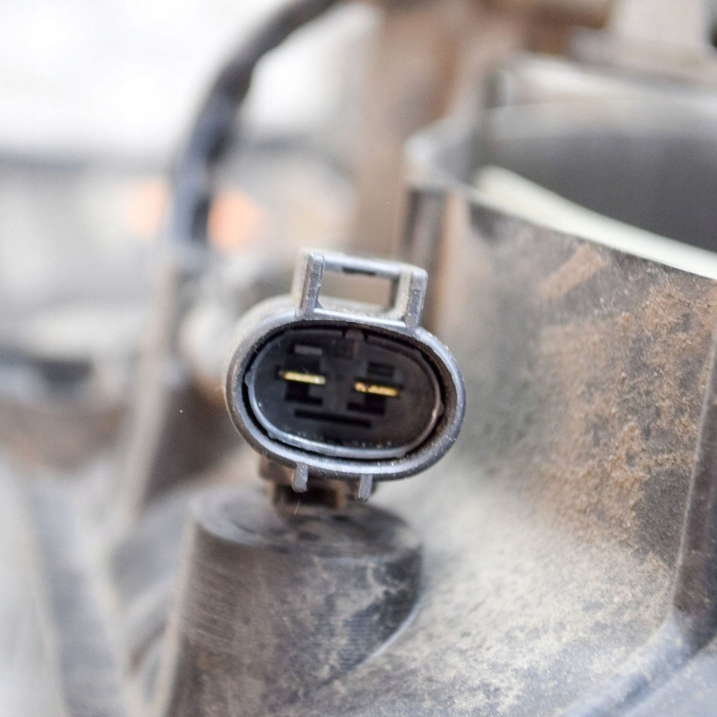 фото №9, Mitsubishi grandis 2006 защита вентилятора радиатора