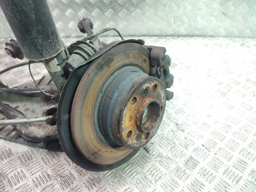 фото №10, Поворотний кулак важіль правий задня bmw f20 f21 1.6 t 136km