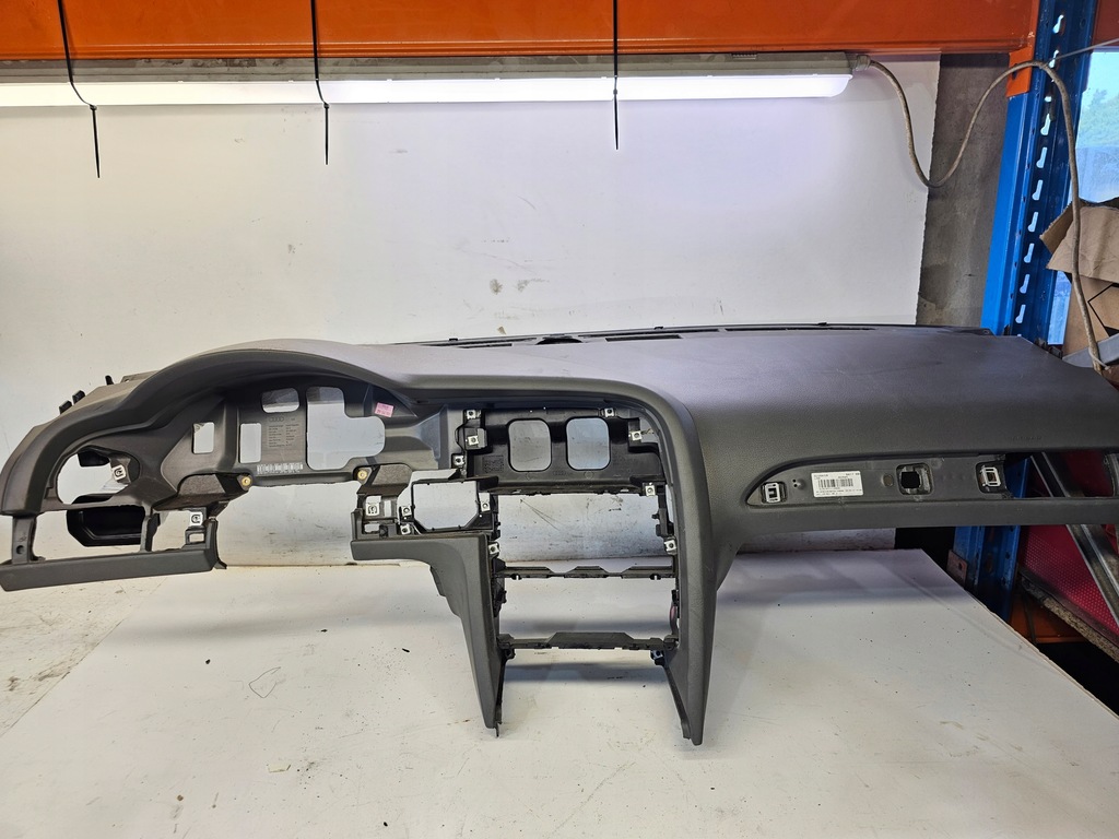 фото №1, Приборная панель приборная панель консоль audi a6 c6 4f1857041r achat