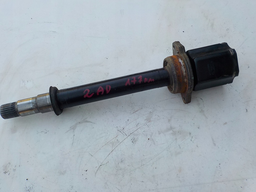 фото №1, Corolla verso ii 2.2 d4d 177km приводной вал правая опора