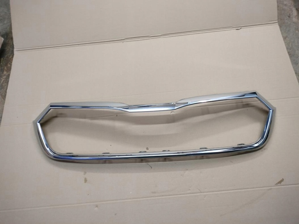 фото №1, Skoda octavia iv 4 5e3 рамка решётка хром решётка радиатора оригинальный номер