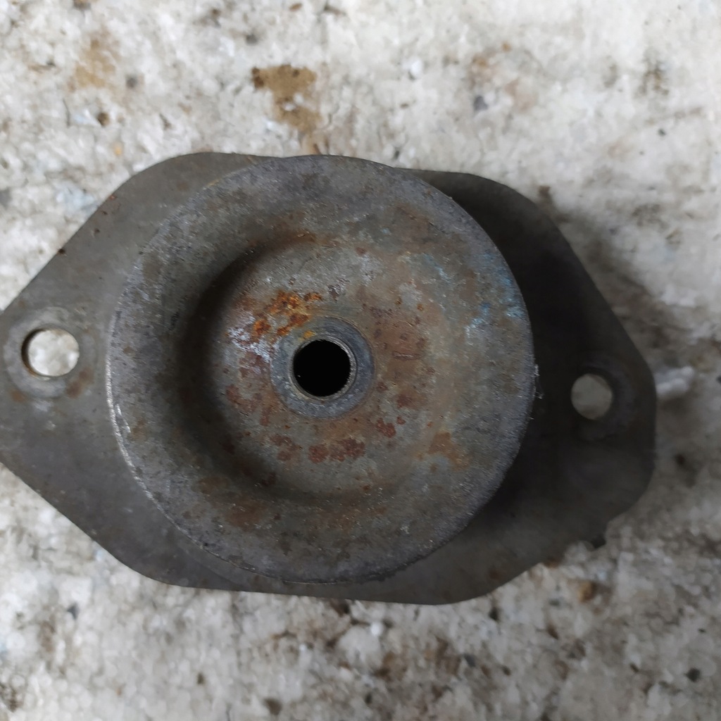 фото №1, Кронштейн подушка двигуна trafic vivaro 2.0 91167992