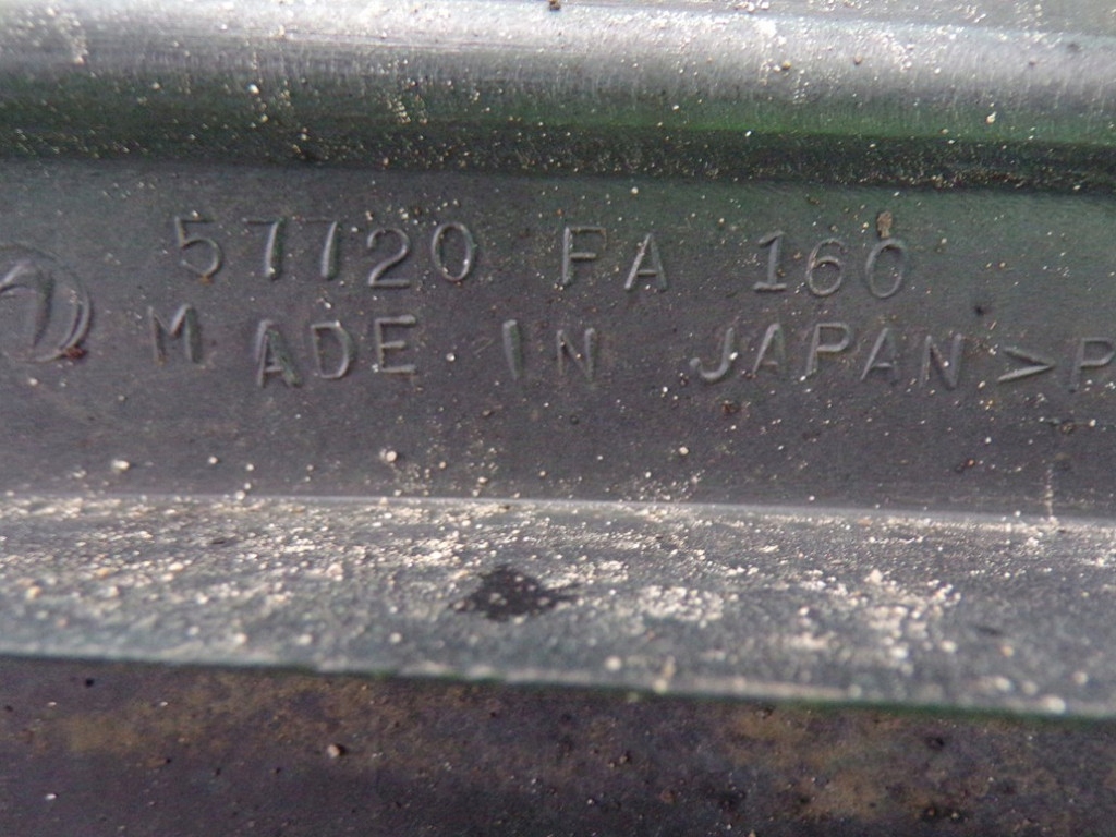 фото №12, Subaru impreza i бампер перед передній лак 64c