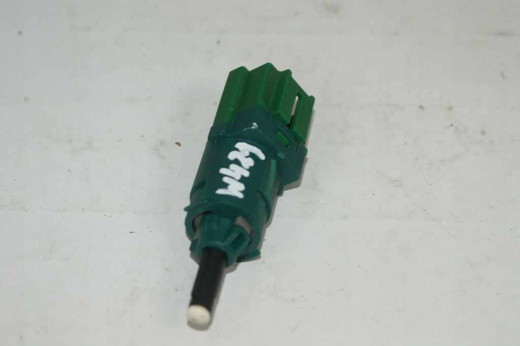 фото №10, Датчик вимикач світло світла стоп peugeot 308 t9 kombi 9804869480