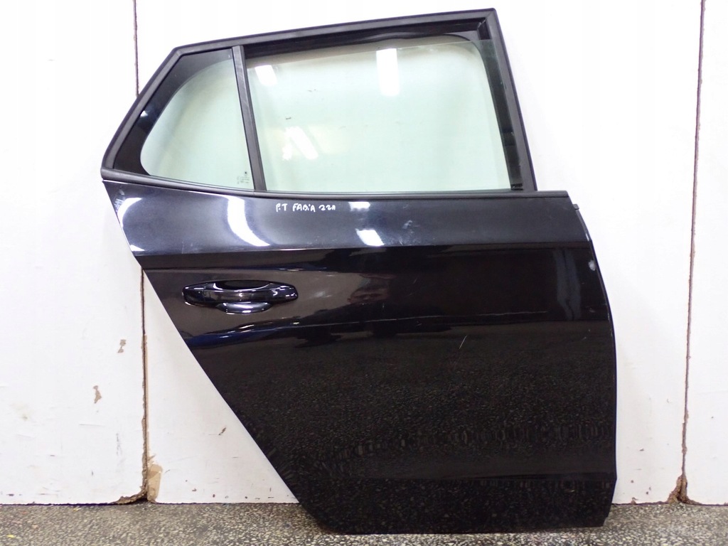 фото №1, Двері правий задня повний europa oryg skoda fabia iv 4 htb 22r