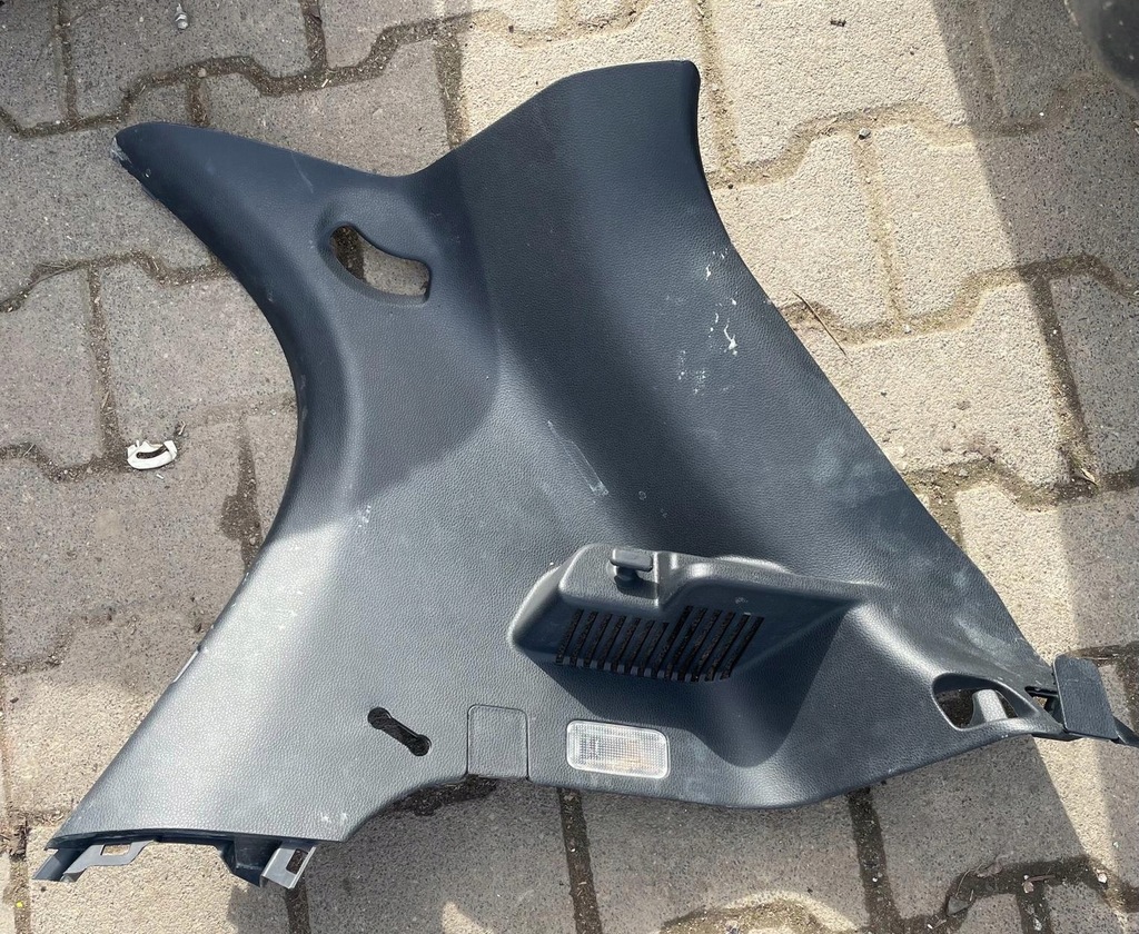 фото №1, Toyota aygo x пластик na блок двигателя правый задняя