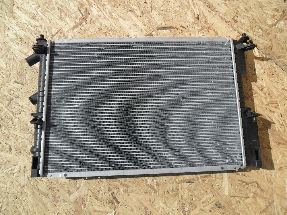 Renault laguna 1994 1995 1996 1997 радіатор води Ціна