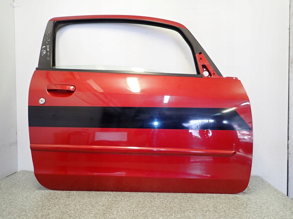 фото №1, Mitsubishi colt 3d 04-08 дверь правое p34