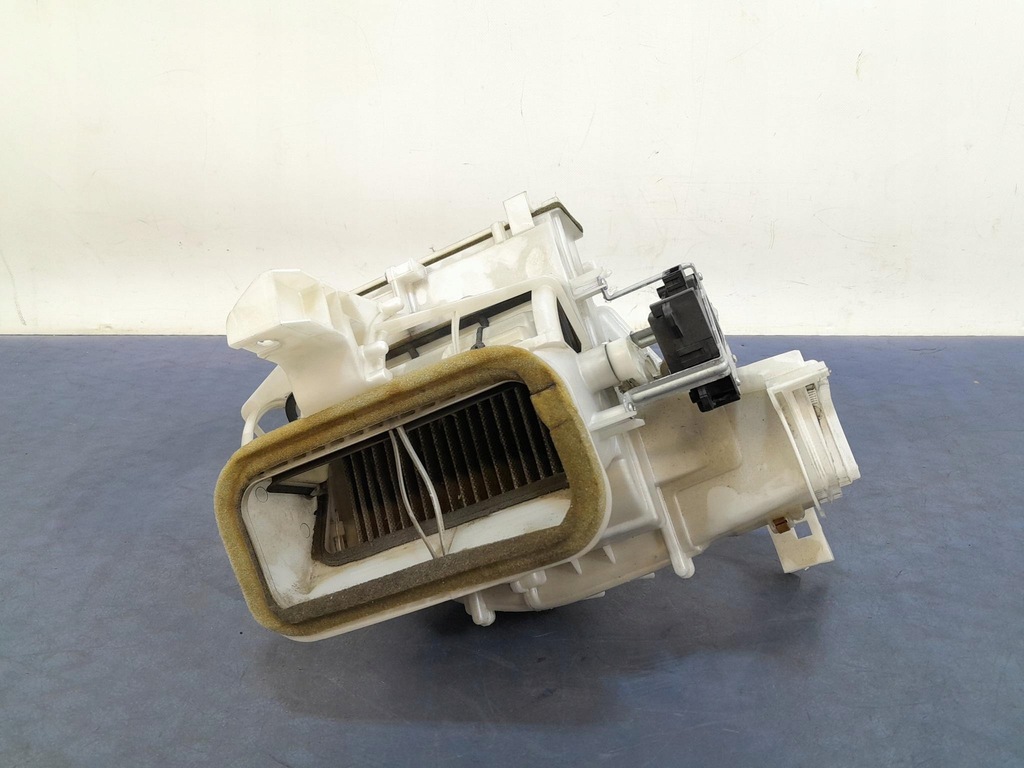 фото №1, Subaru outback iii воздуходувка воздуха 272700-0222