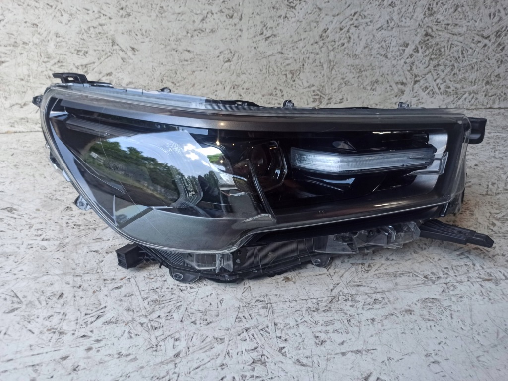 фото №3, Toyota hilux lift full led лампа правый перед