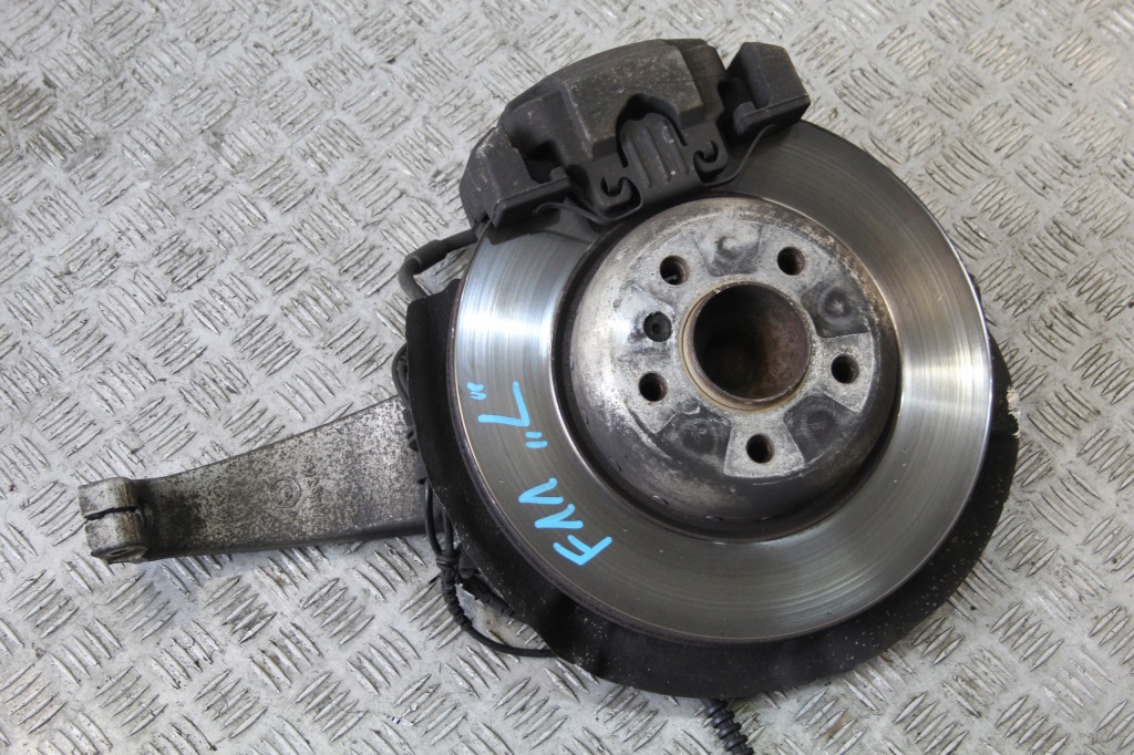 фото №1, Поворотний кулак лівий перед bmw 5 f10 f11