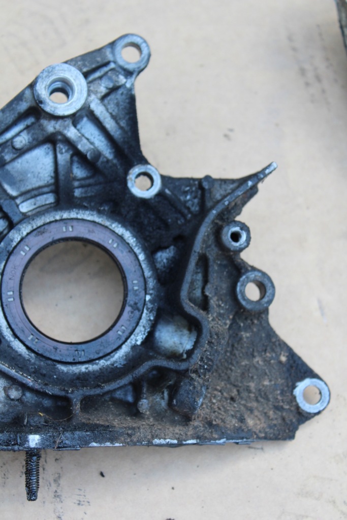 фото №8, Насос масла масляная corolla verso ii avensis t25 rav 4 ii 2.0 d4d 1cd