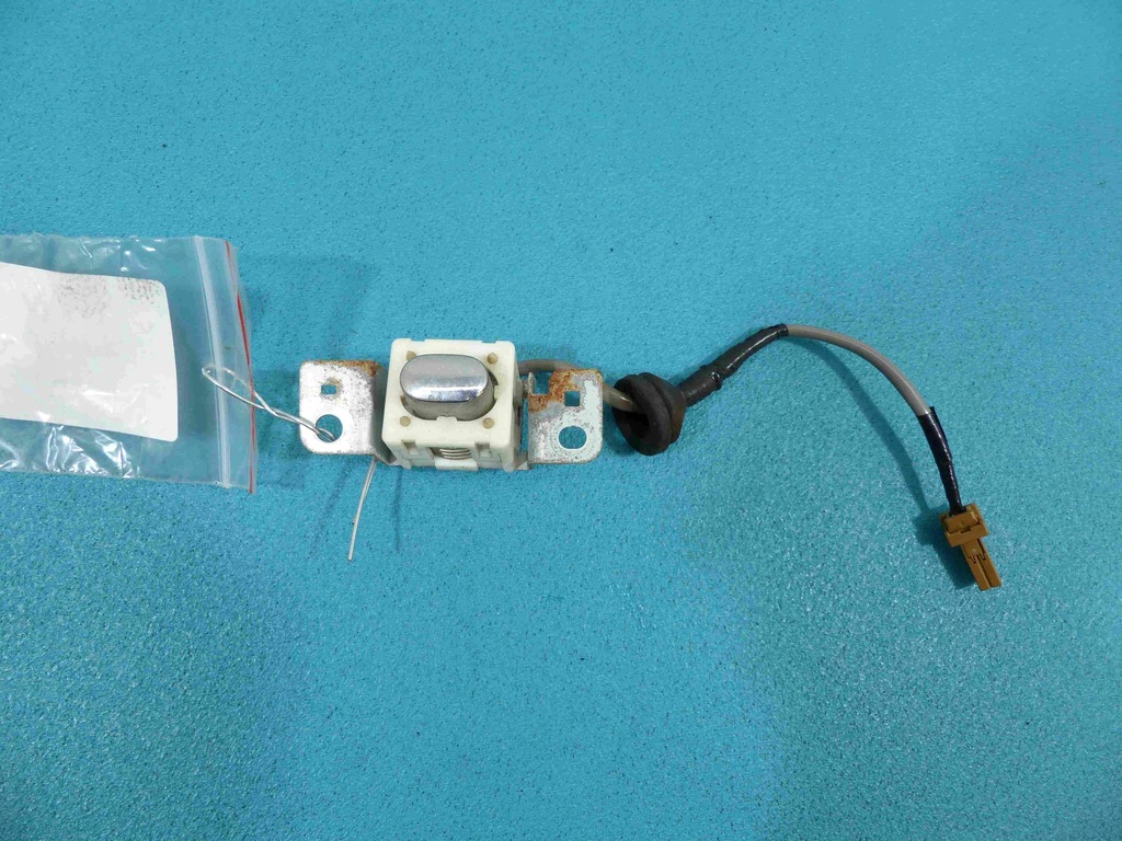 фото №1, Ручка кришки кнопка infiniti g37 sedan