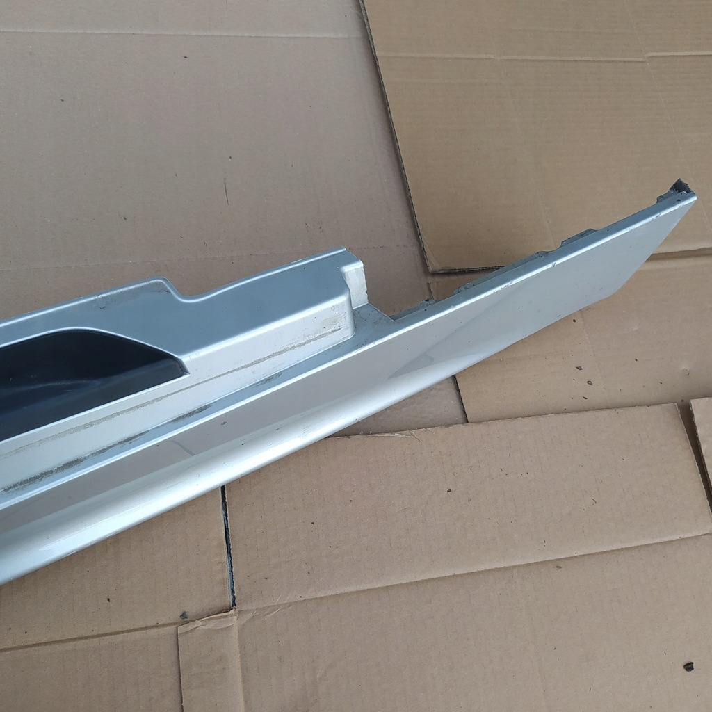 фото №5, Молдинг порог правая bmw 1 e87