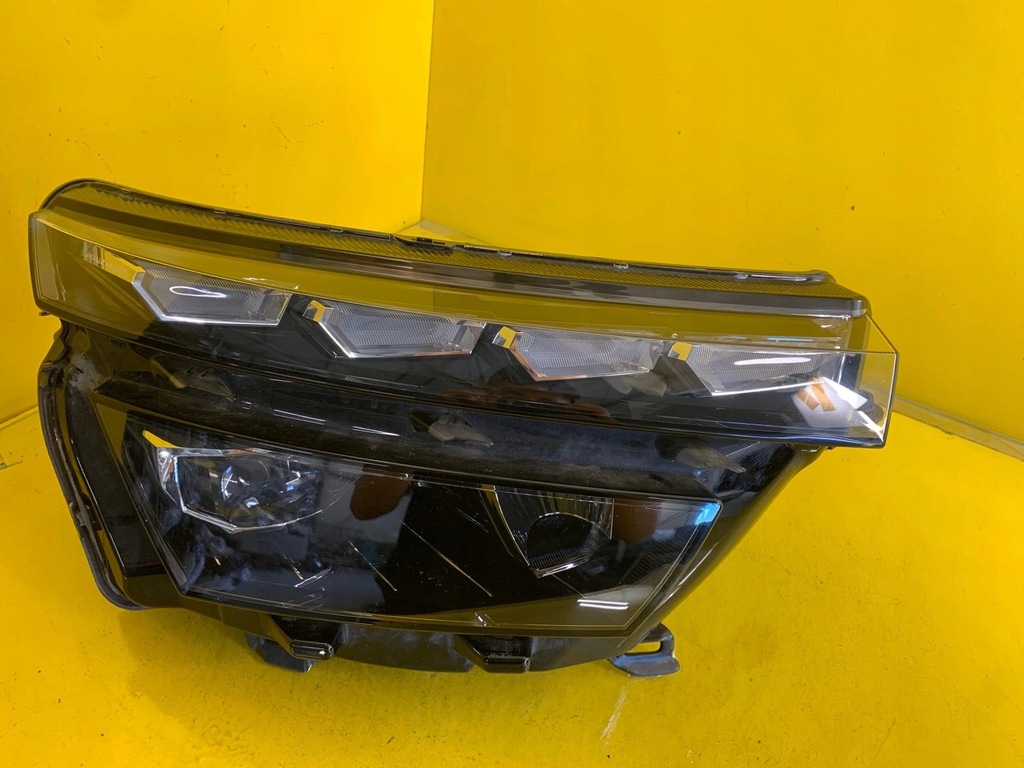 фото №1, Лампа правая передняя skoda kamiq led 658941016b