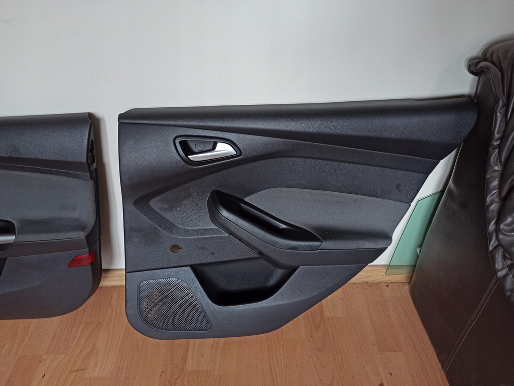 фото №1, Оббивка двері задніх правих ford focus mk3