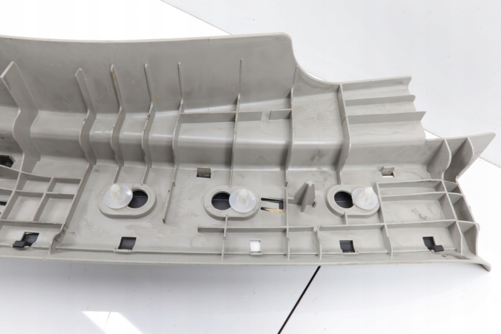 Mercedes w251 накладка поперечина молдинг багажника 2516903925 Оригинал